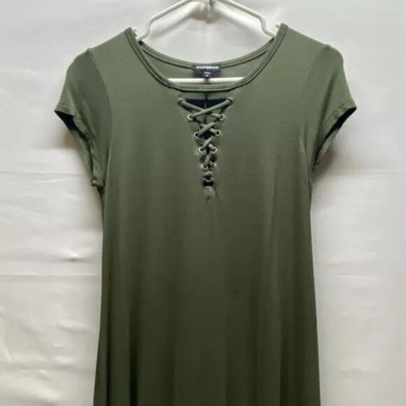 Express Dress Ladies XS Olive Green Lace Front Short Sleeve Knit Pullover EUC - Picture 2 of 12